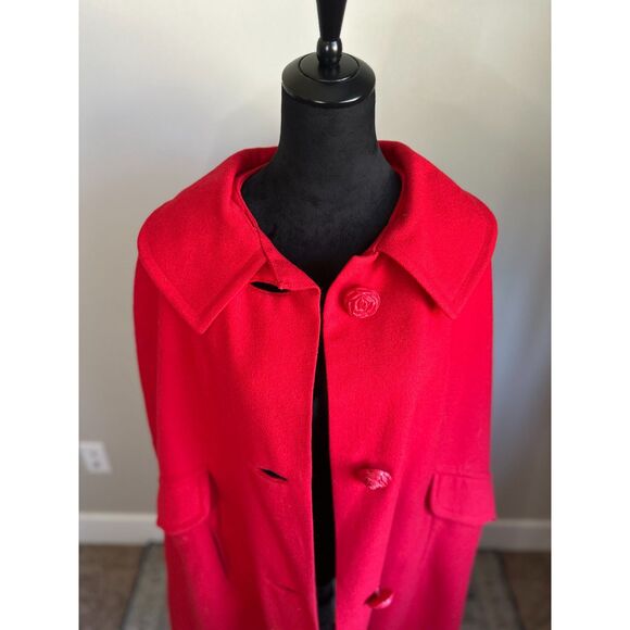Vintage 1960's Arosak Union Made Red Embellished Button Front Cape with Pockets - Picture 3 of 10